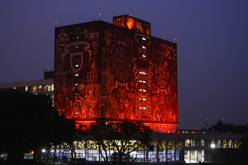 Con Edificios Iluminados De Naranja La Unam Se Suma A La Erradicaci N