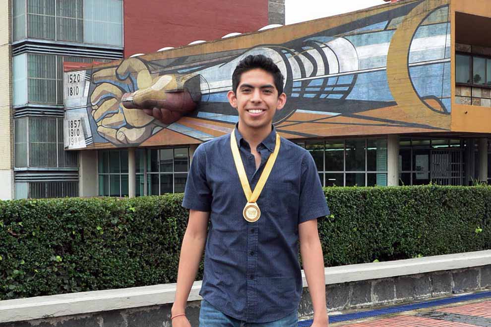 Estudiante de la UNAM gana oro en Olimpiada de Biología