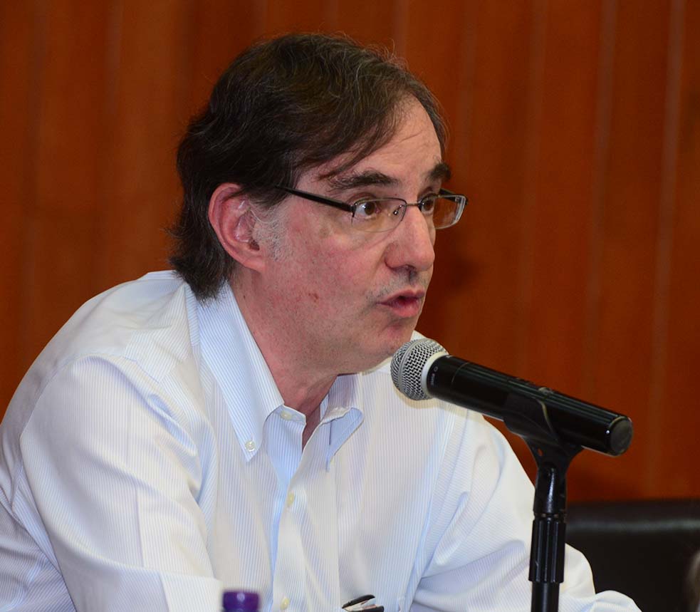 La democracia permite los cambios sin sangre