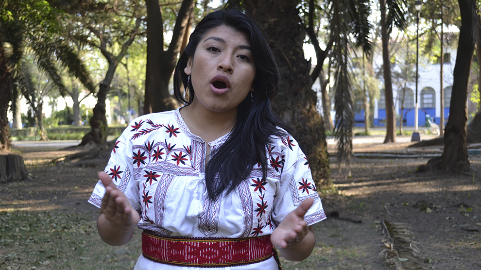 Soprano indígena conquista escenarios con sonidos de la lengua mixe