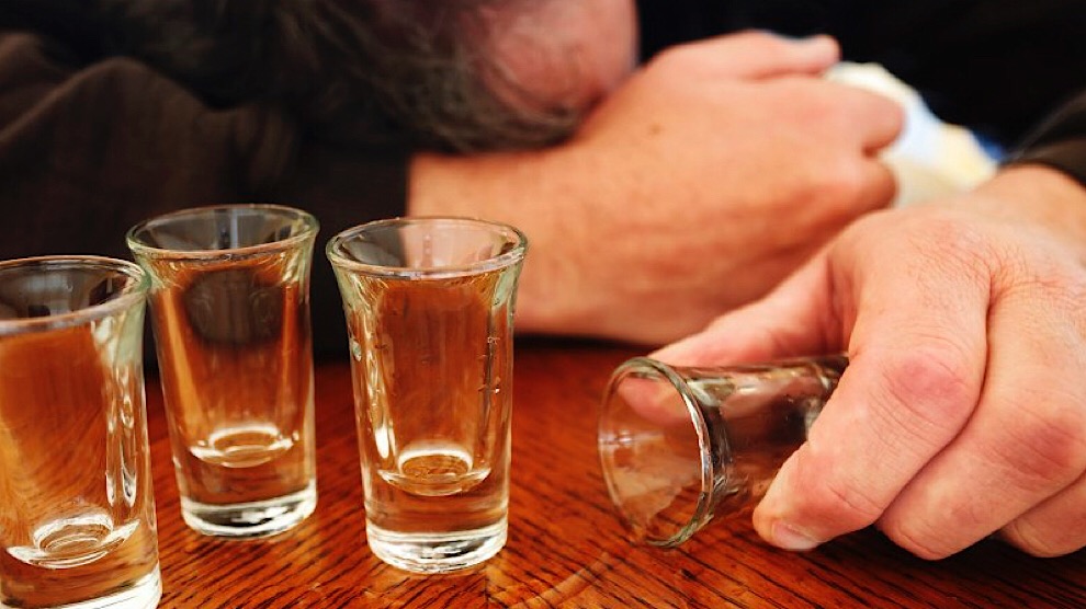 Journalists drink too much
