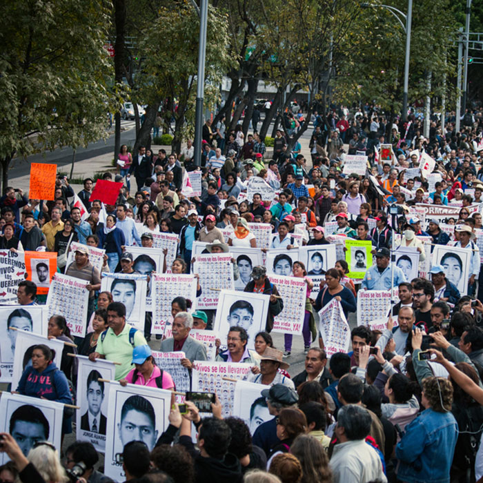 Ante casos como el de Ayotzinapa, Tlatlaya o las Muertas de Juárez, autoridades y sociedad reaccionan de la misma manera