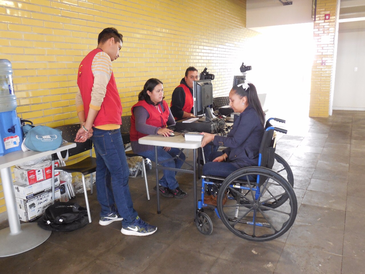 UNAM aplica examen de admisión a aspirantes con discapacidad