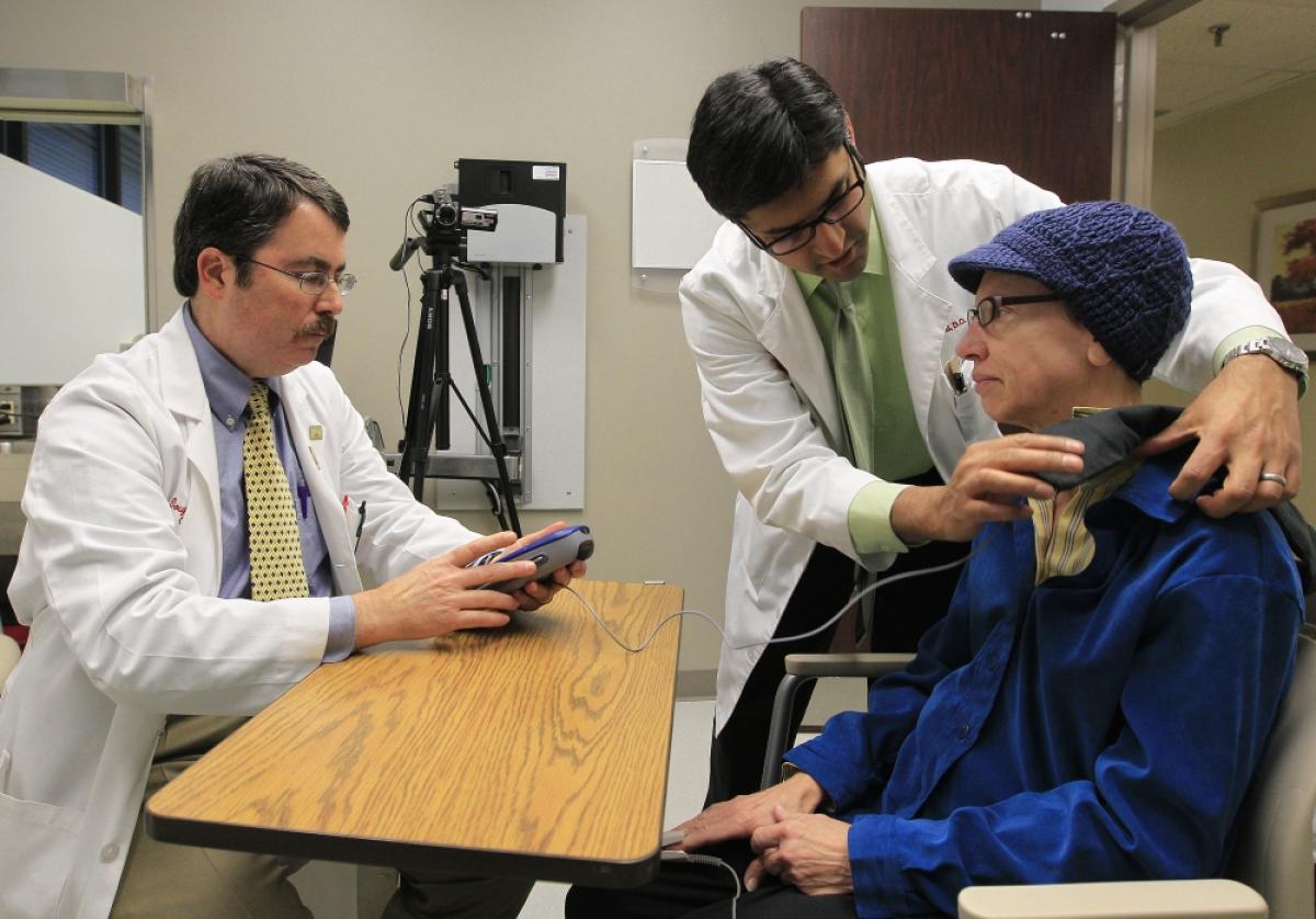 Un “marcapasos” cerebral para retardar el avance del Alzheimer