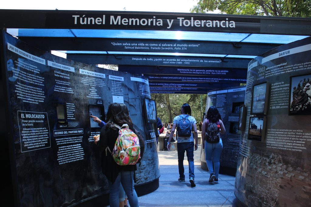 El Túnel Memoria y Tolerancia por primera vez en la UNAM