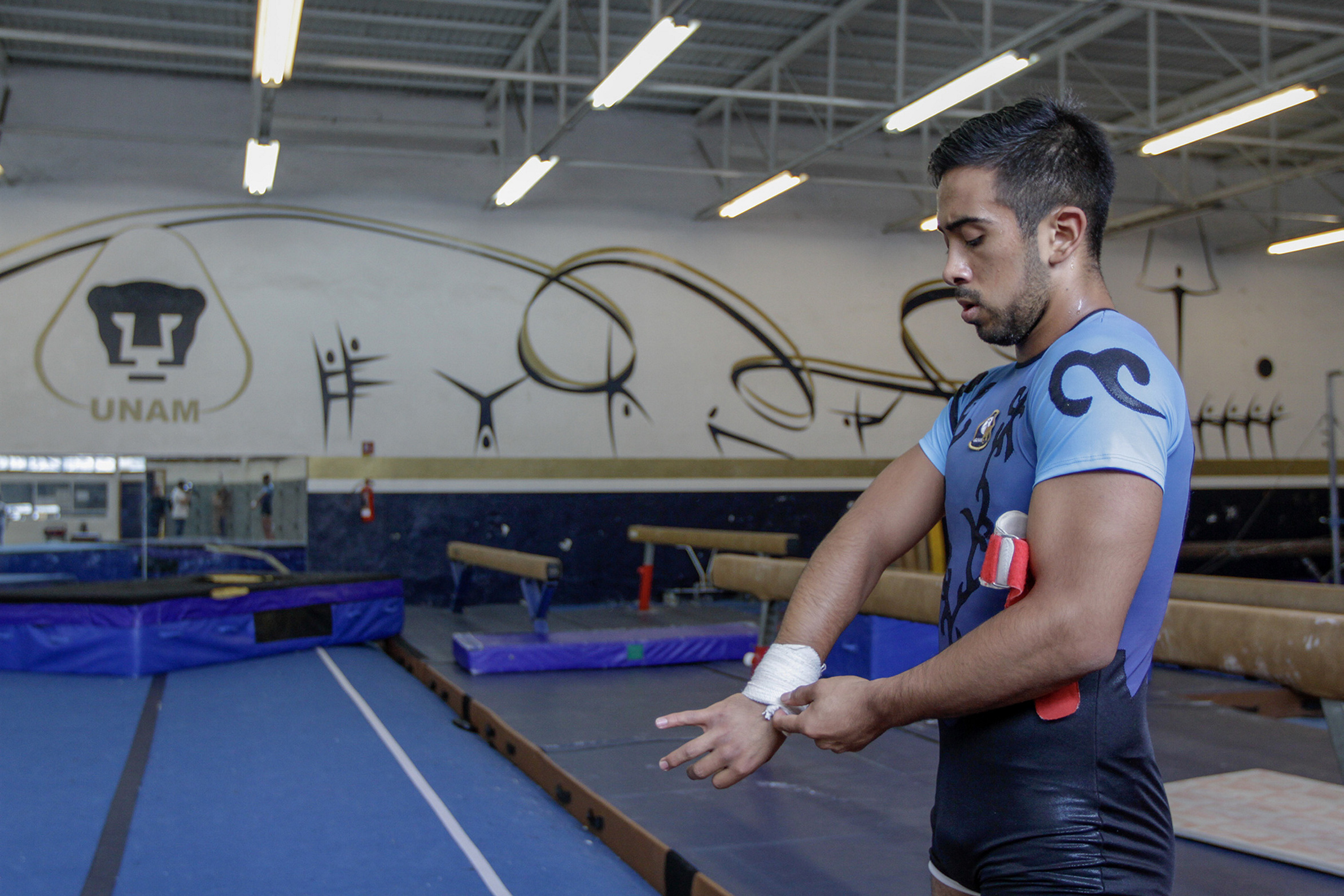 Universitario sueña con ser el mejor gimnasta del mundo