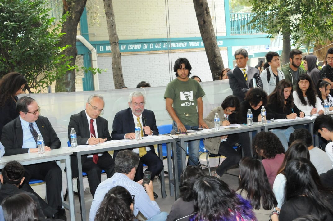 Reunión-Graue-estudiantes(5)-UNAMGlobalR