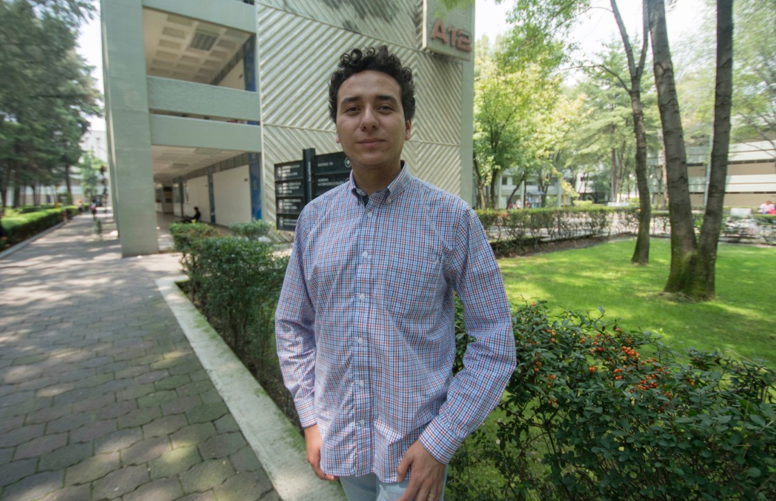 Estudiante de la FES Acatlán, secretario de MONU UNAM
