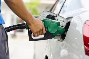 RefuelingCar-pagar-más-por-gasolina-UNAMGlobalR
