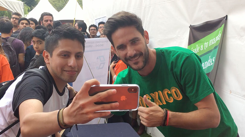 Bloguero explica en la UNAM los misterios del Universo