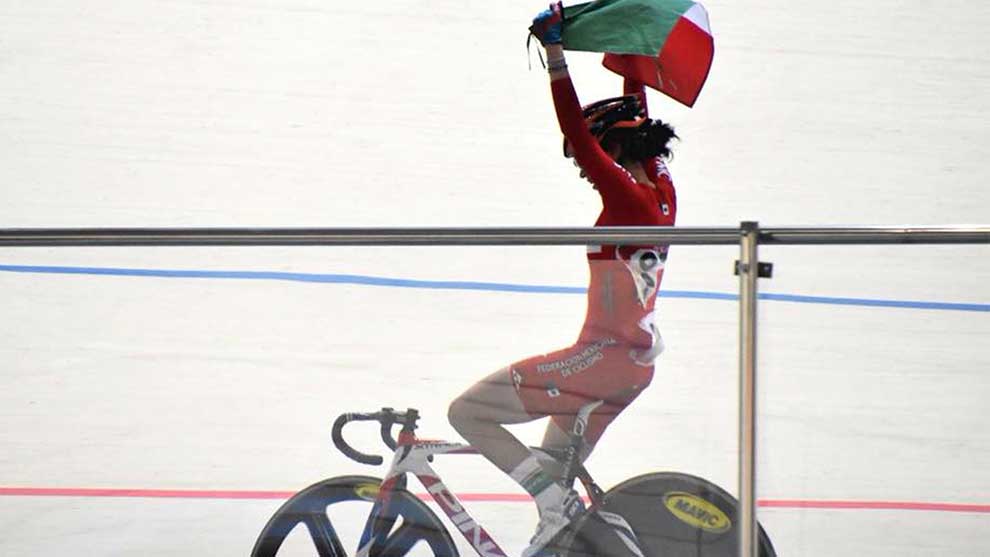 Yareli Acevedo ganadora del Premio Universitario del Deporte categoría ciclismo