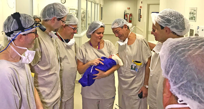 Nace primer bebé gestado en útero trasplantado de un donante fallecido