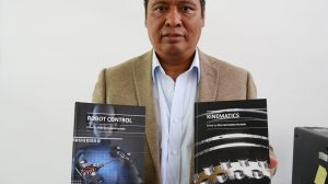 editan-investigador-libros-robótica-ingenieroUAQ-UNAMGlobal
