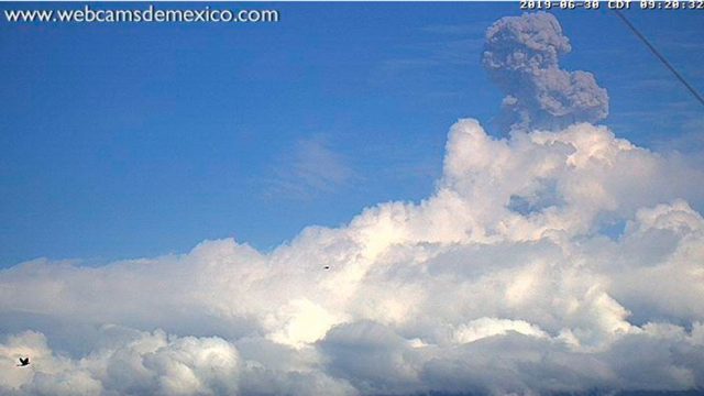 exhorto-alejarse-volcán-prevención-desastres-UNAMGlobal