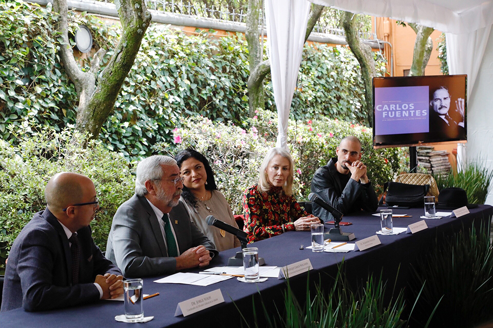 premio9-literatura-Carlos-Fuentes-lectores-UNAMGlobal