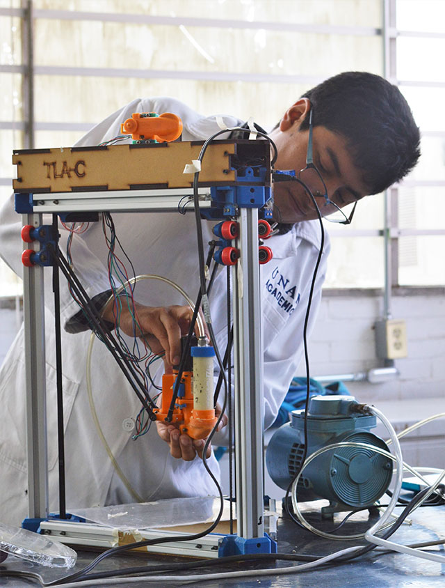 Ingeniería en alimentos innova con impresora para platillos mexicanos en 3D