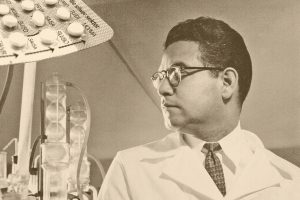 píldora-anticoncetiva-QuímicaUNAM-Miramointes-inventor-UNAMGlobal