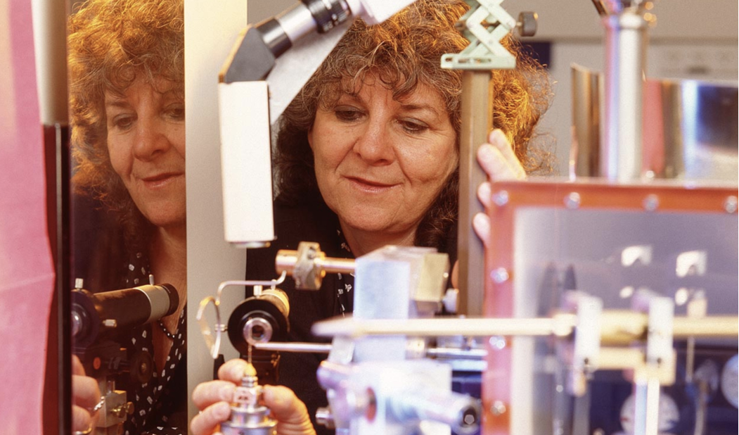 Ada Yonath, premio Nobel de Química, se reunió con alumnos de la FQ