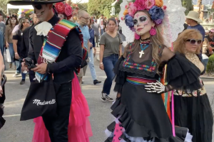 fusión-cultura-estadounidense-mexicana-día-muertos-LosÁngeles-UNAMGlobal