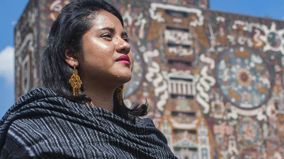 Reconocen a la escritora Nadia López por preservar las lenguas originarias