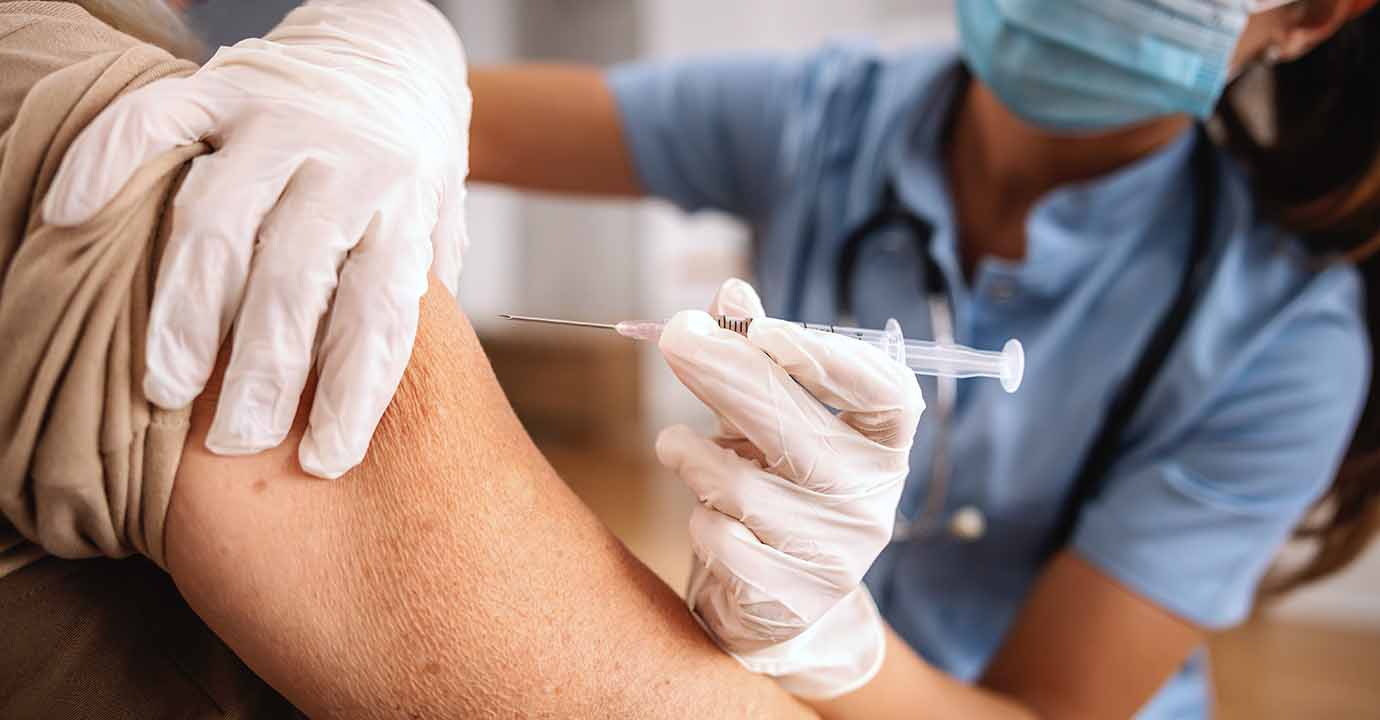 La vacunación es la única salida a la pandemia
