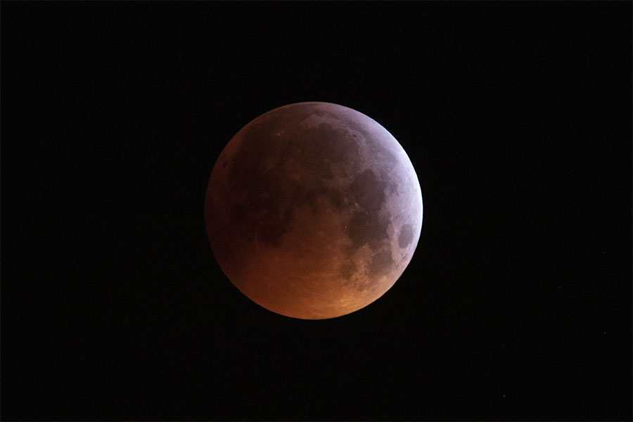 Universum ofrecerá actividades en torno al Eclipse Total de Luna 2022