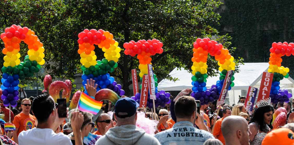 ¿Cuál es el origen del Día del Orgullo LGBTI+ y de la palabra gay?