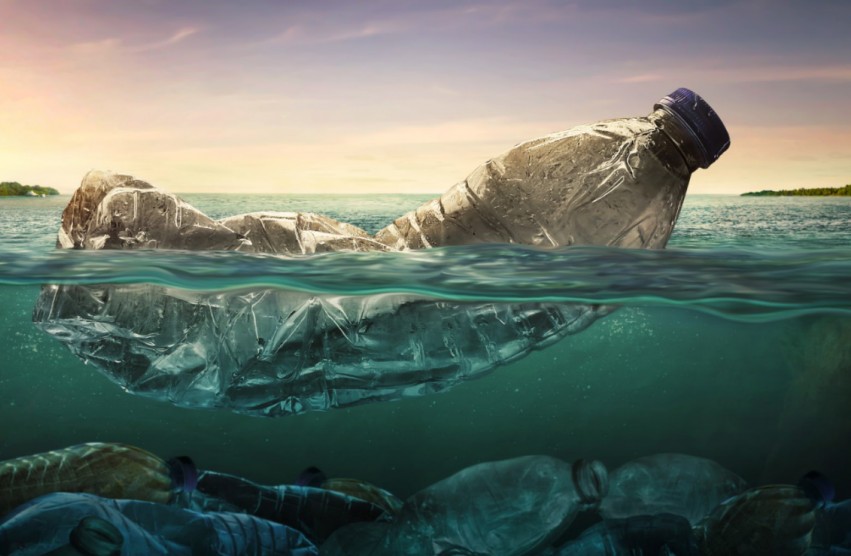 En 2050: 25 mil millones de toneladas plásticas en el mar