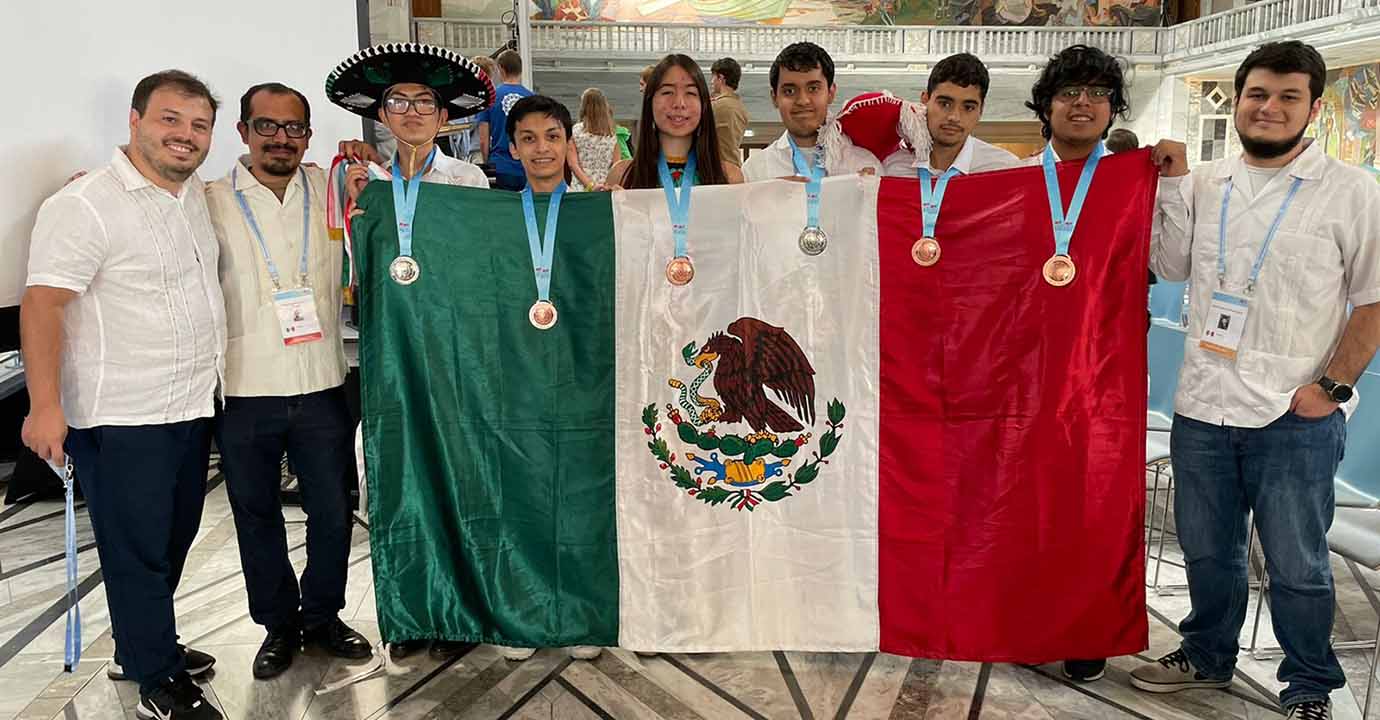 México consigue dos medallas de plata y cuatro de bronce en la 63ª Olimpiada Internacional de Matemáticas