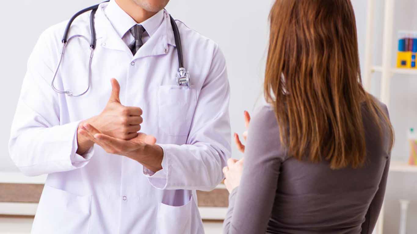 Lengua de señas, útil e inclusiva en medicina