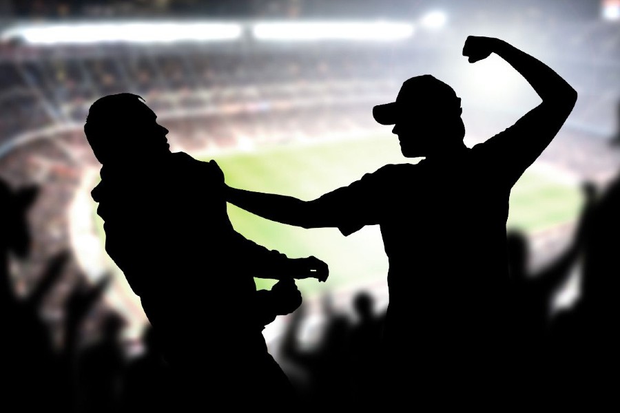 Inadmisible brutalidad en las gradas