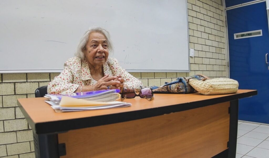 La maestra Eugenia Revueltas ha dedicado 54 años de su vida a formar generaciones de estudiantes con pasión y compromiso.